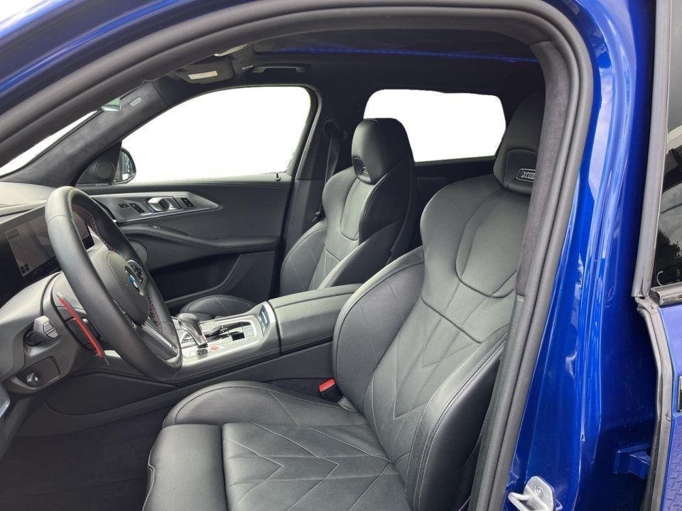 BMW XM 50e - foto 13