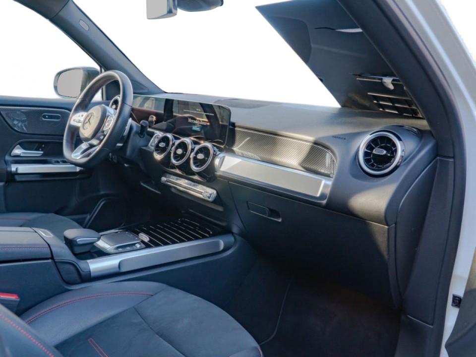 Mercedes-Benz GLB 220d 4MATIC AMG Line (4)