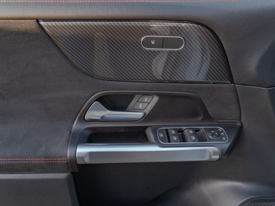 Mercedes-Benz GLB 220d 4MATIC AMG Line - foto 9