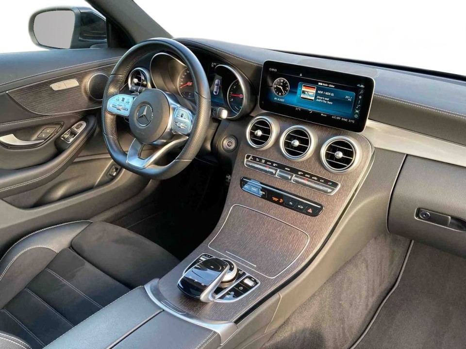 Mercedes-Benz C 300 AMG - foto 7