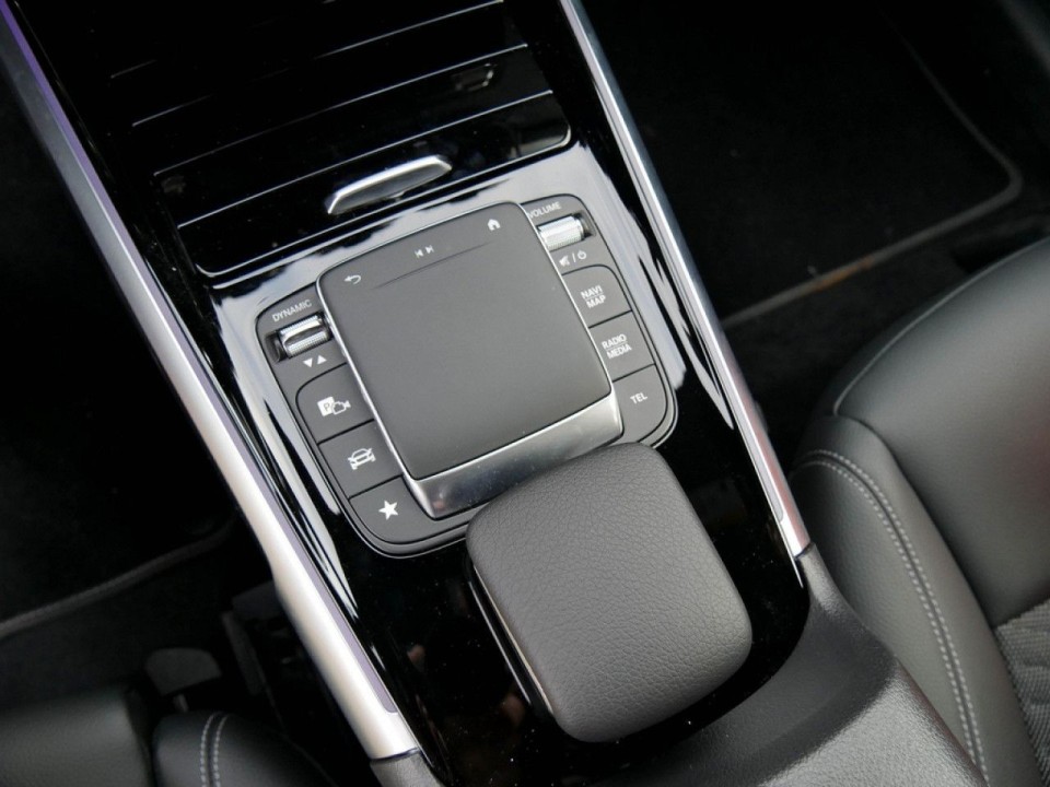 Mercedes-Benz GLB 250 - foto 8