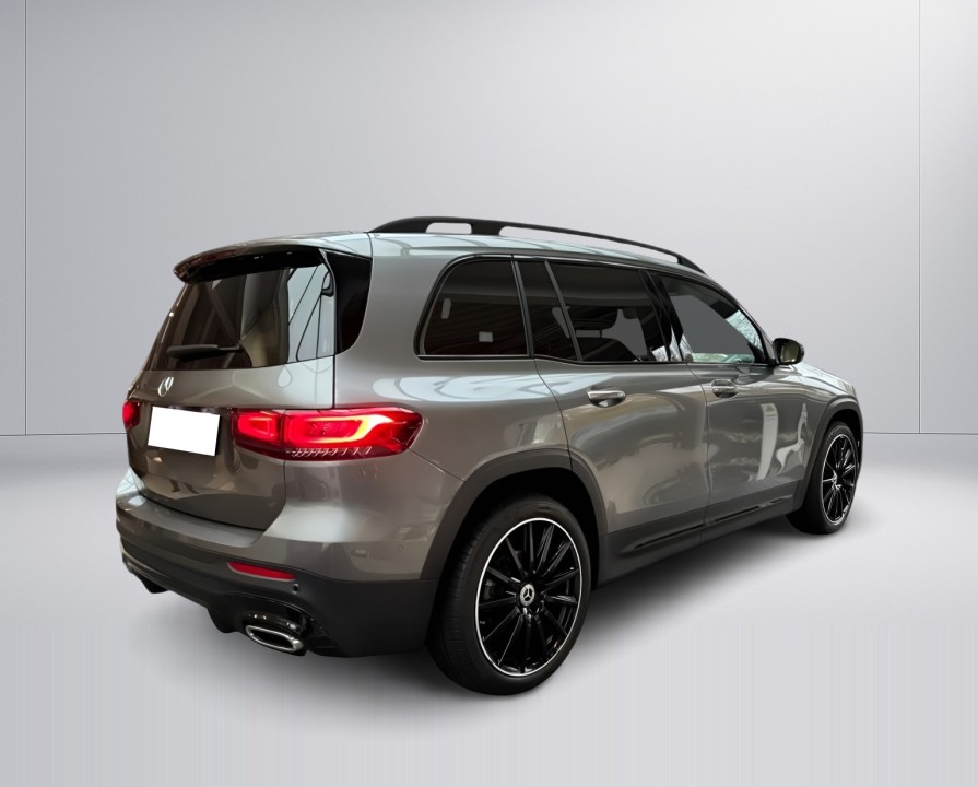 Mercedes-Benz GLB 200 AMG Line (2)