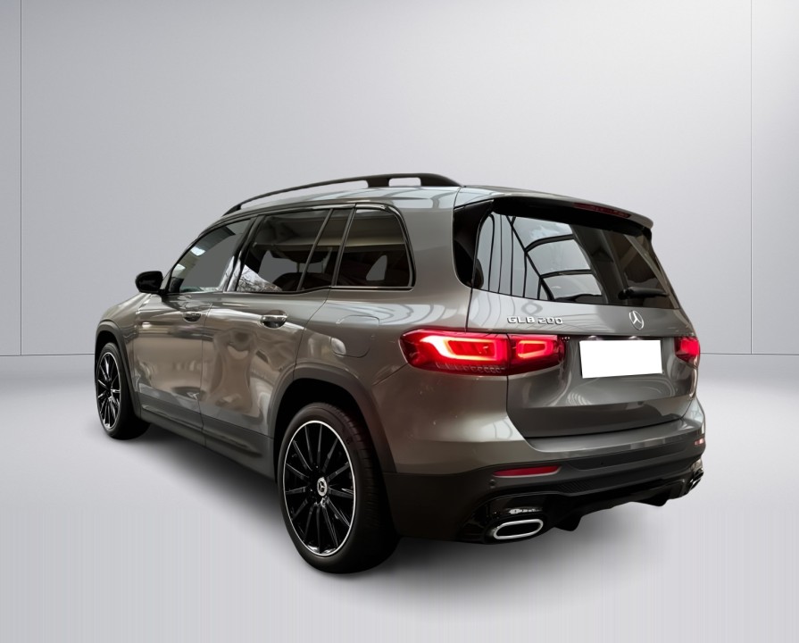 Mercedes-Benz GLB 200 AMG Line (3)