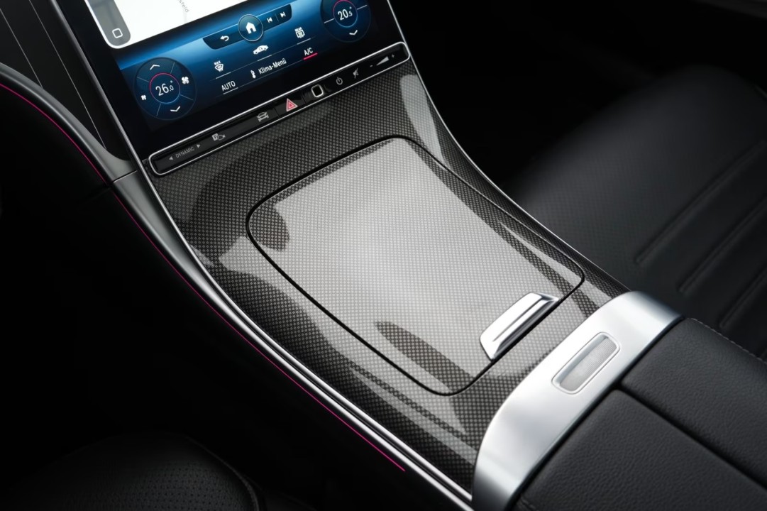 Mercedes-Benz C 200 4MATIC AMG - foto 17