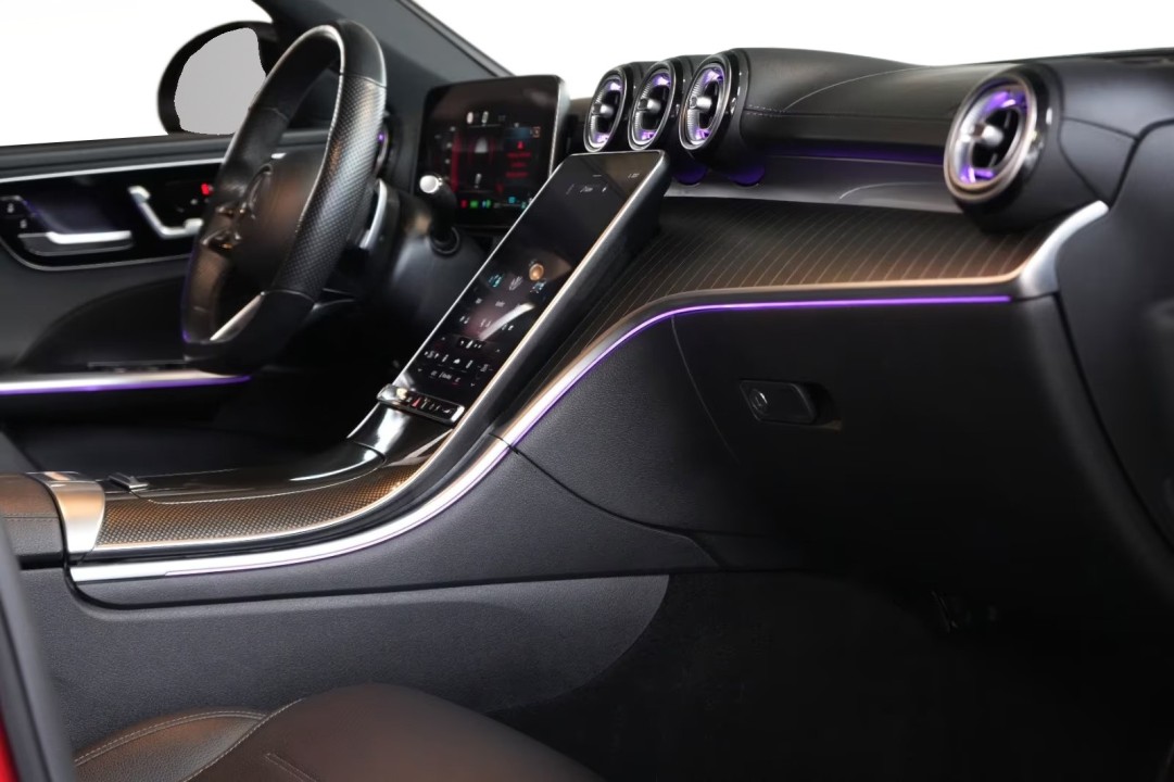 Mercedes-Benz C 200 4MATIC AMG - foto 12