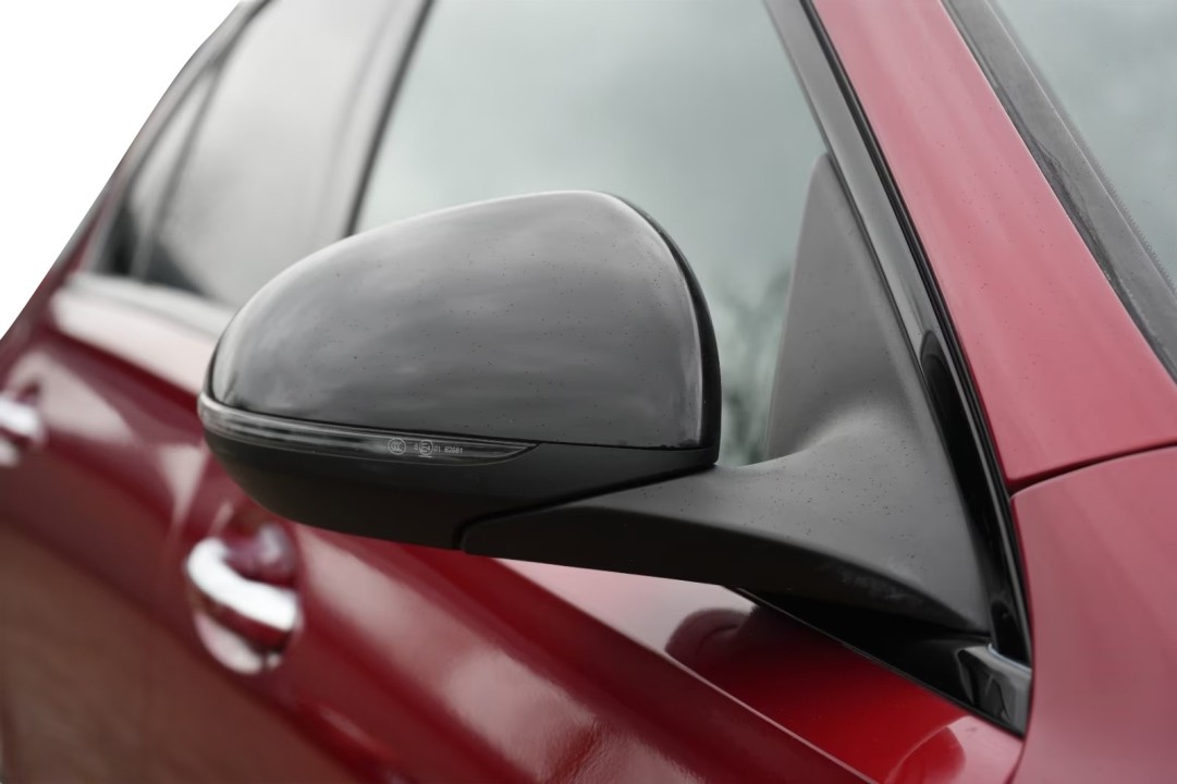 Mercedes-Benz C 200 4MATIC AMG - foto 38