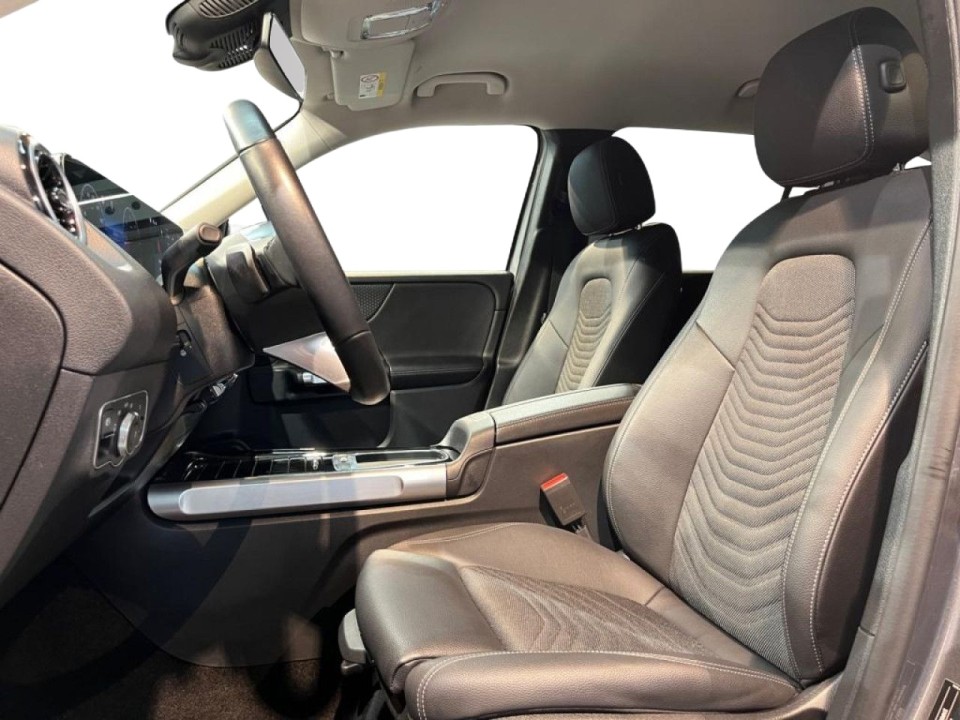 Mercedes-Benz GLB 200d (5)