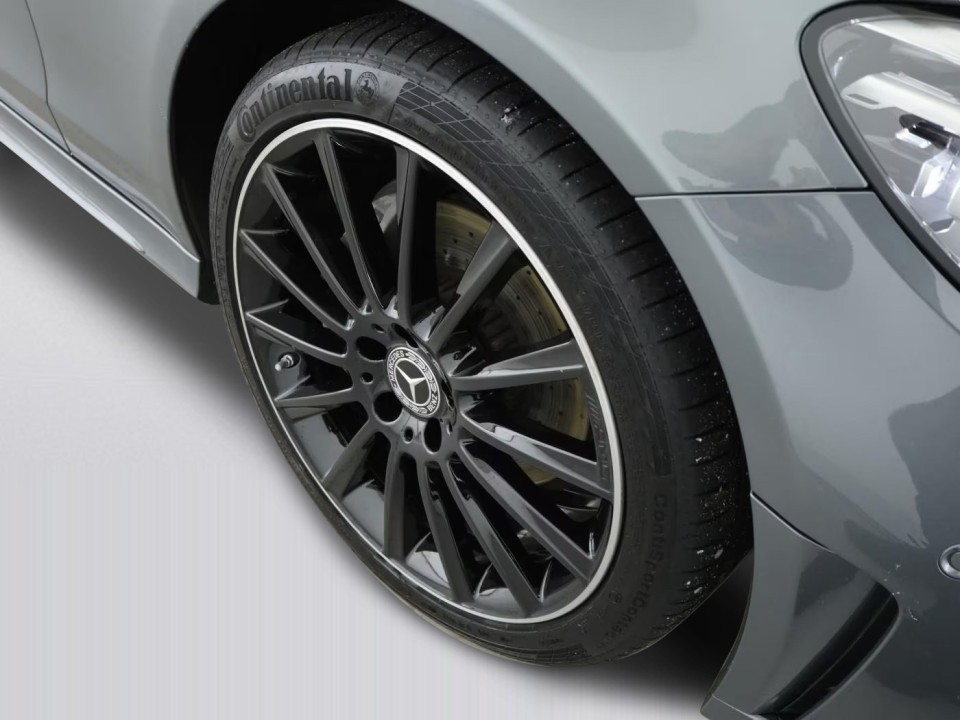 Mercedes-Benz C 220d 4MATIC Coupé AMG - foto 25