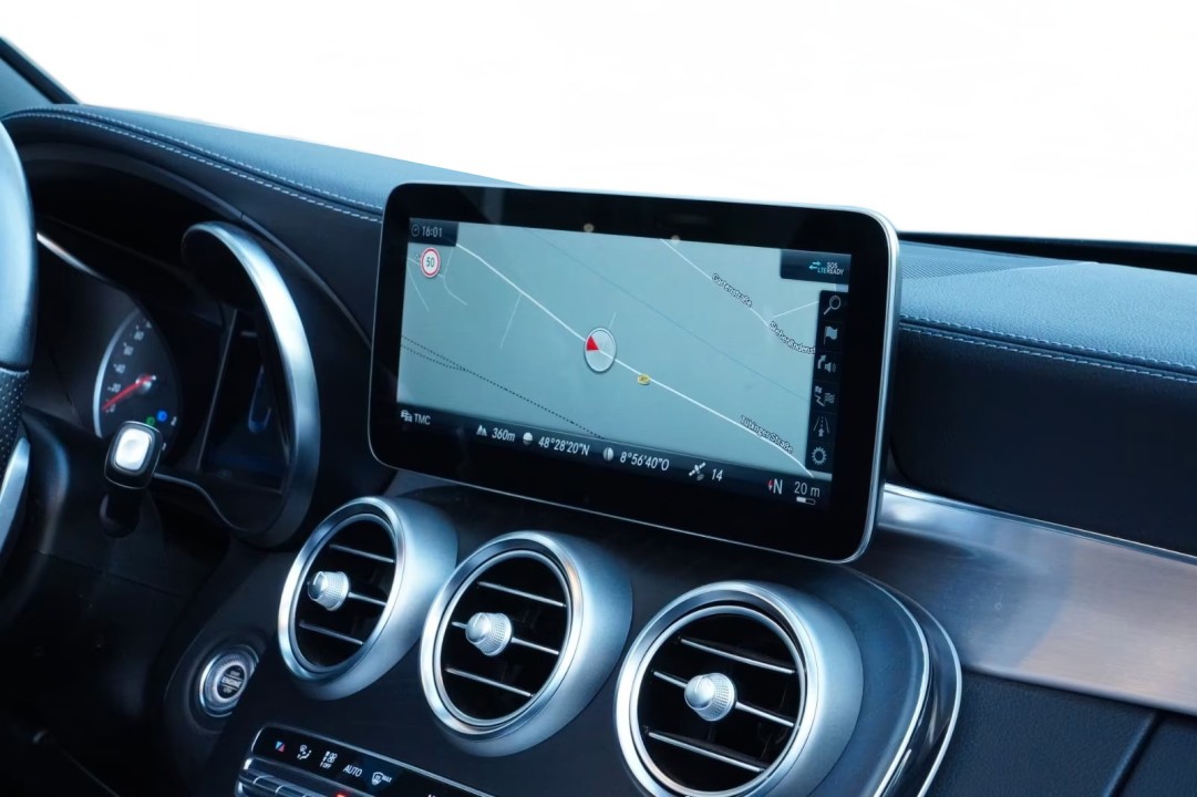 Mercedes-Benz C 300 AMG Cabrio - foto 31