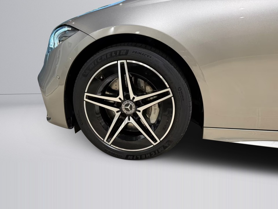 Mercedes-Benz C 300 AMG - foto 38