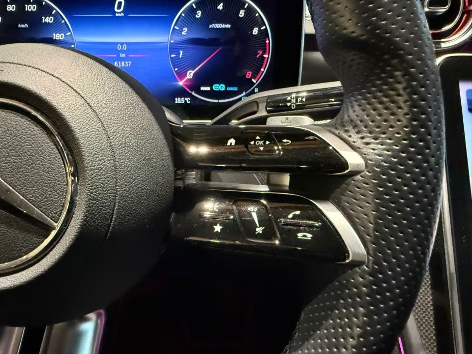 Mercedes-Benz C 300 AMG - foto 15