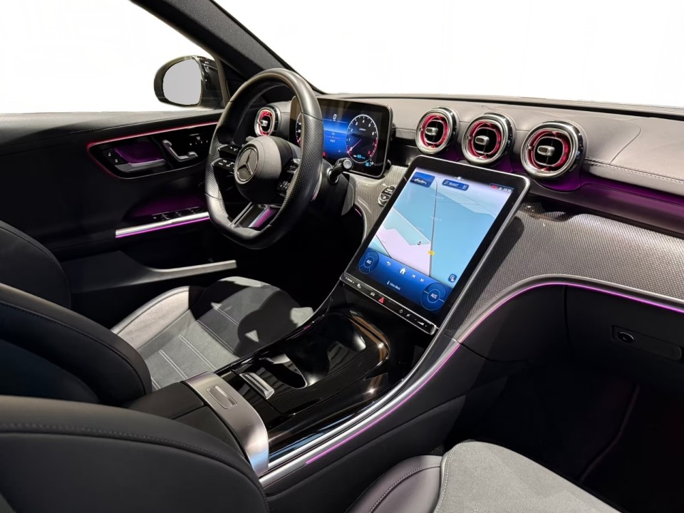 Mercedes-Benz C 300 AMG - foto 11