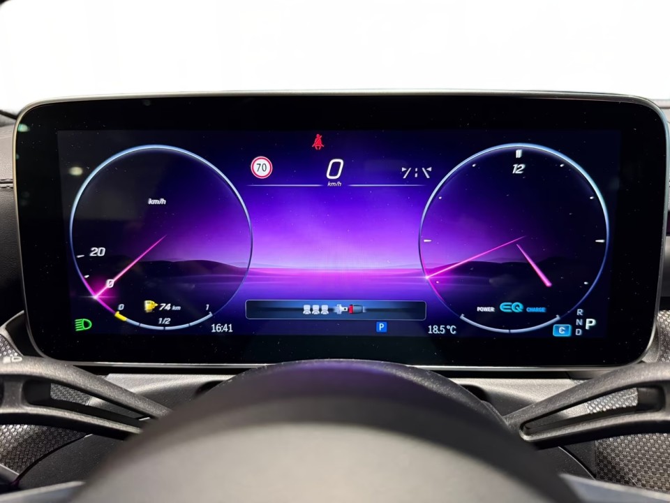 Mercedes-Benz C 300 AMG - foto 16