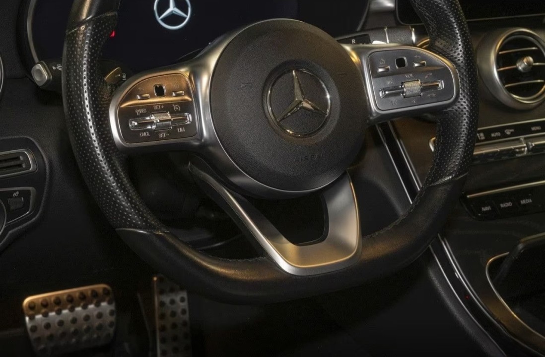 Mercedes-Benz C 200 AMG Cabrio - foto 9