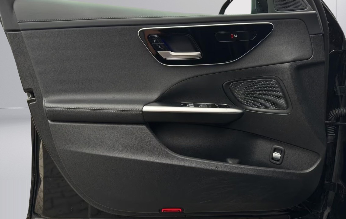 Mercedes-Benz C 300d AMG - foto 14