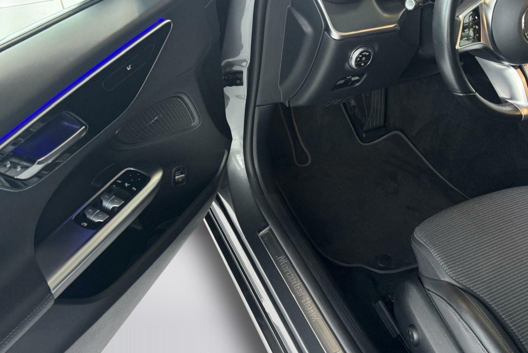 Mercedes-Benz C 220d - foto 11