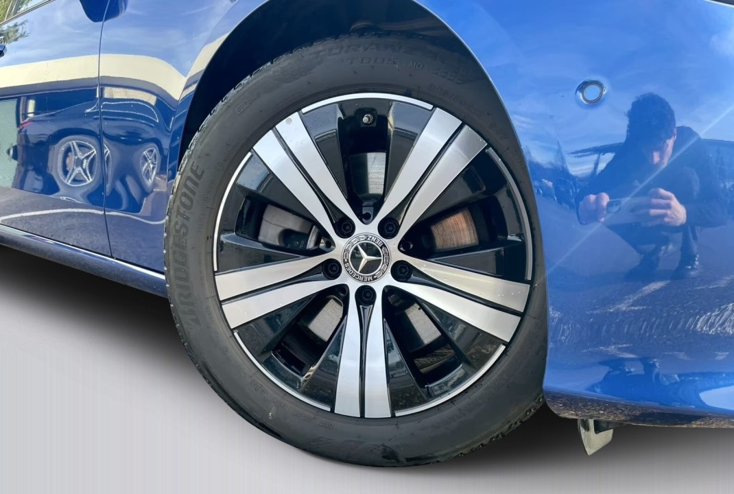 Mercedes-Benz C 300 4MATIC - foto 21