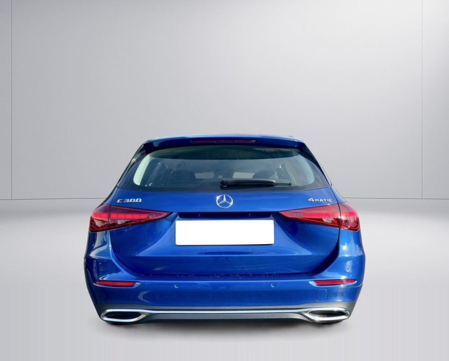 Mercedes-Benz C 300 4MATIC (4)