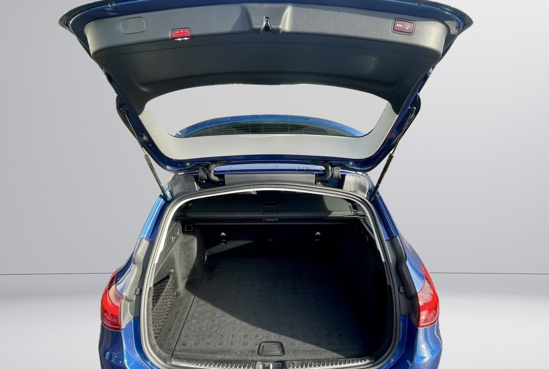 Mercedes-Benz C 300 4MATIC - foto 20