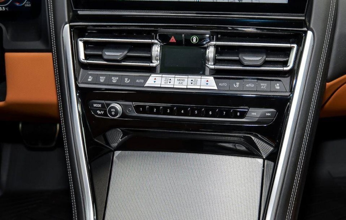 BMW Seria 8 M850i xDrive Gran Coupe - foto 16