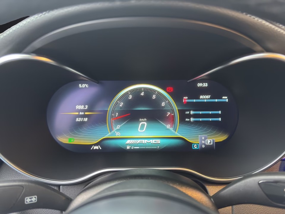 Mercedes-Benz C 63 AMG - foto 11