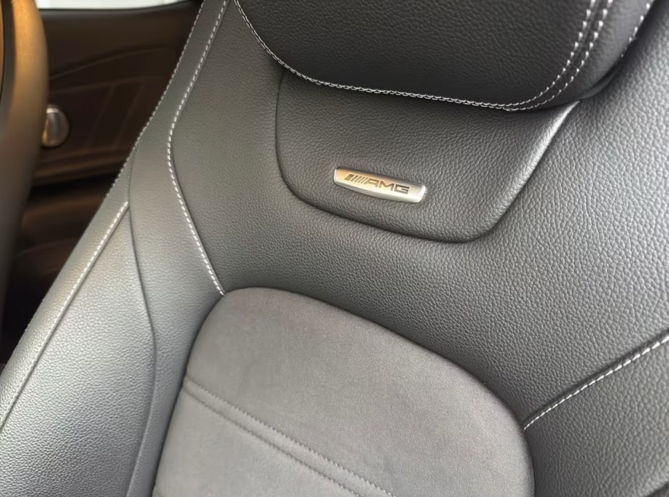 Mercedes-Benz C 63 AMG - foto 15