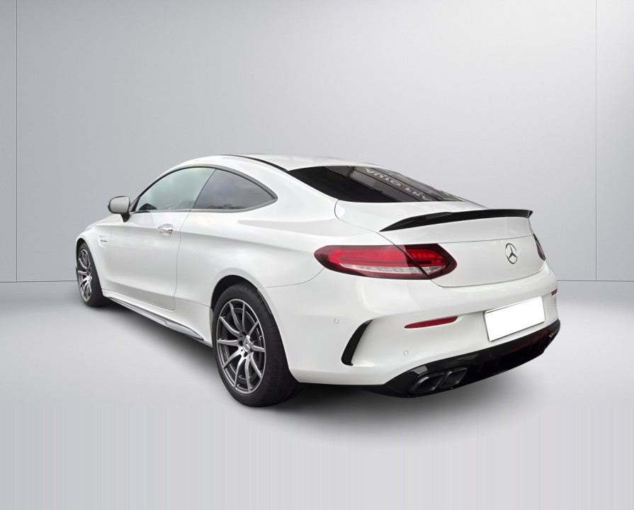 Mercedes-Benz C 63 AMG (4)