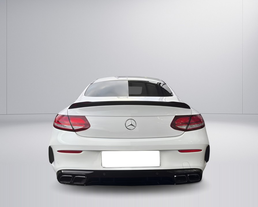 Mercedes-Benz C 63 AMG (3)