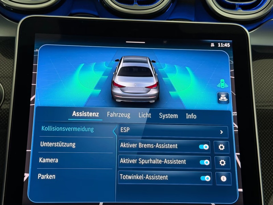 Mercedes-Benz C 300d AMG - foto 21