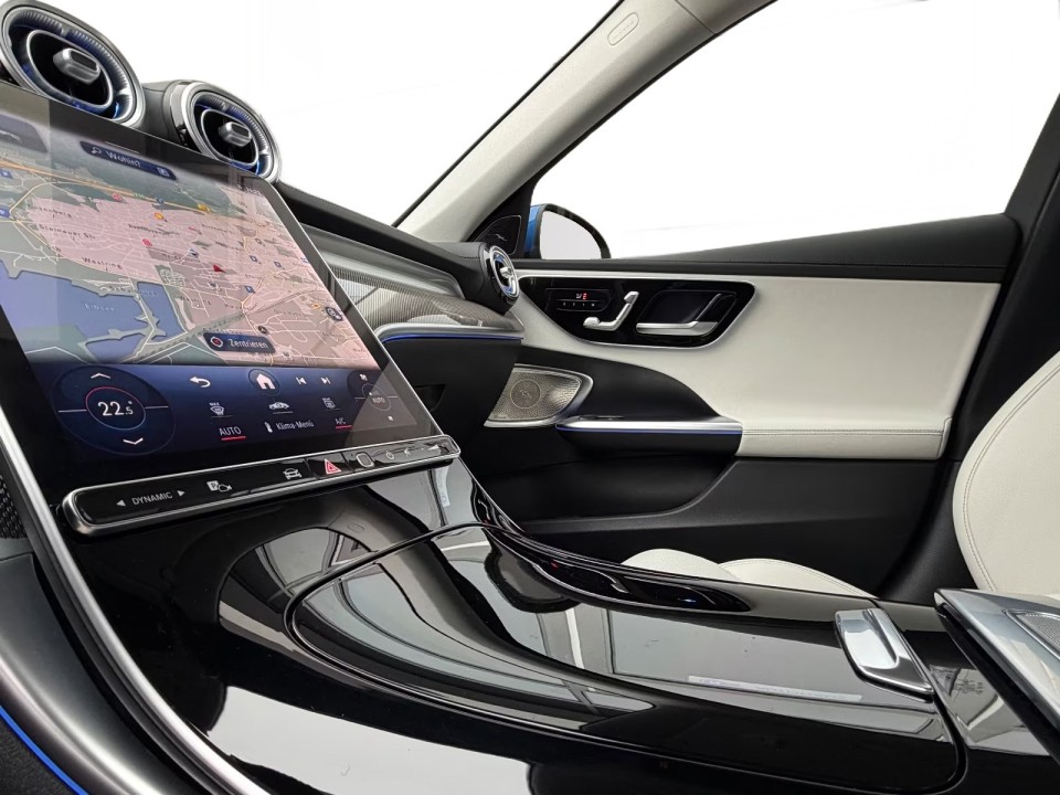 Mercedes-Benz C 300d AMG - foto 16