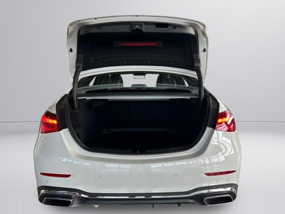 Mercedes-Benz C 180 AMG - foto 16