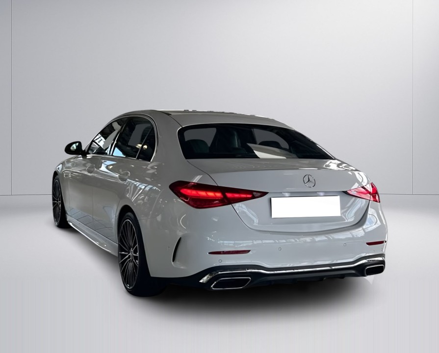 Mercedes-Benz C 180 AMG (4)