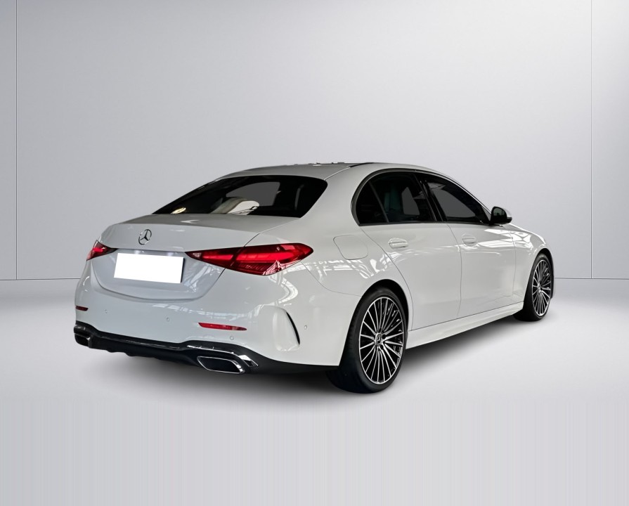 Mercedes-Benz C 180 AMG (2)