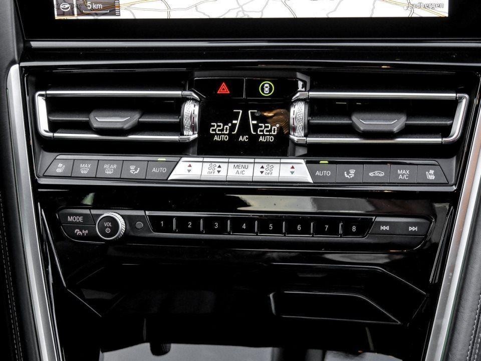 BMW Seria 8 M850i xDrive Coupe - foto 7