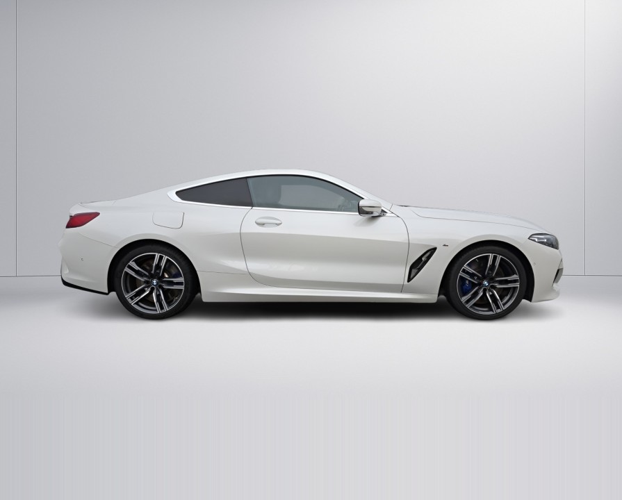 BMW Seria 8 M850i xDrive Coupe (2)