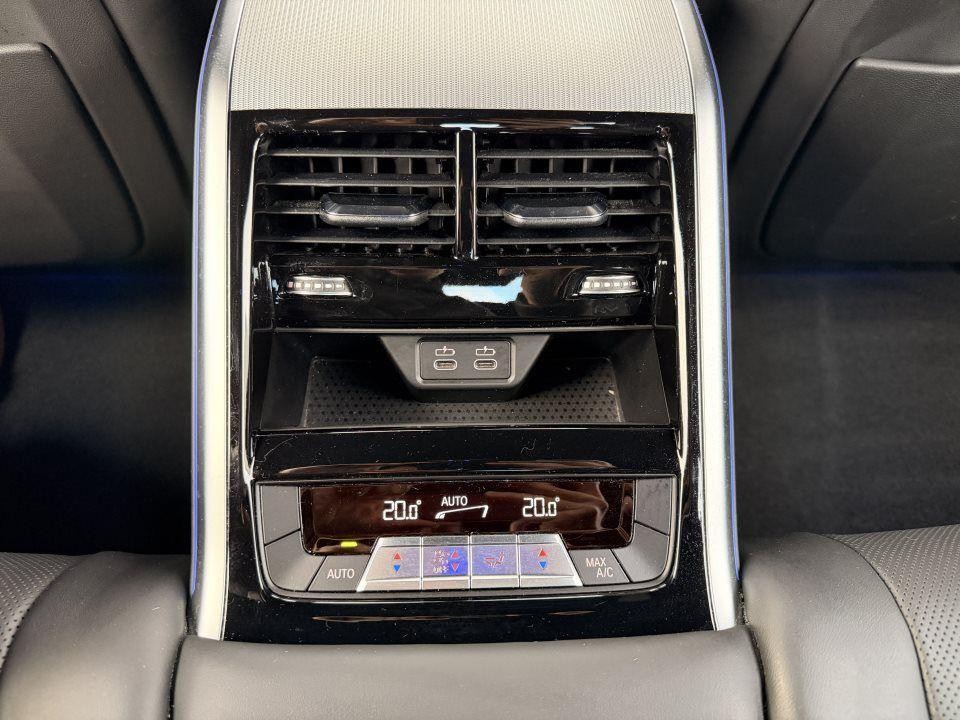 BMW Seria 8 840d xDrive Gran Coupe M-Sport - foto 15