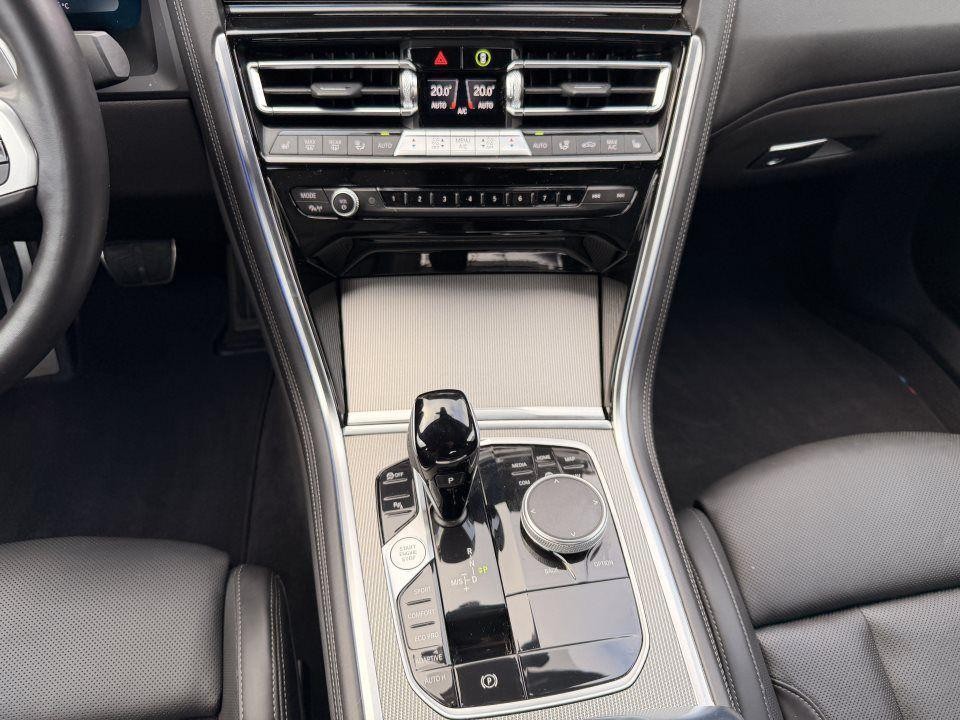 BMW Seria 8 840d xDrive Gran Coupe M-Sport - foto 13