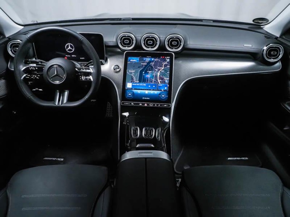 Mercedes-Benz C 200 AMG (5)