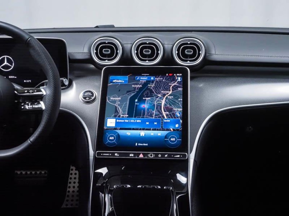 Mercedes-Benz C 200 AMG - foto 6