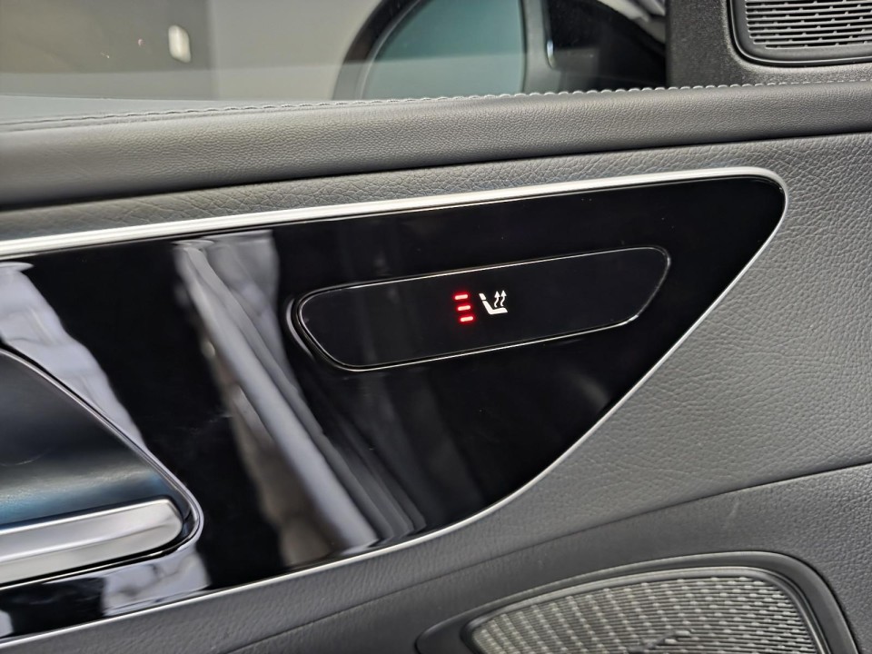 Mercedes-Benz C 220d 4MATIC AMG - foto 19