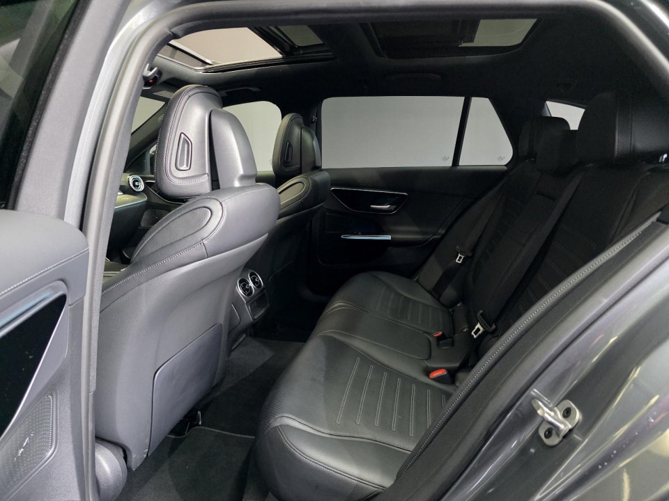 Mercedes-Benz C 220d 4MATIC AMG - foto 8