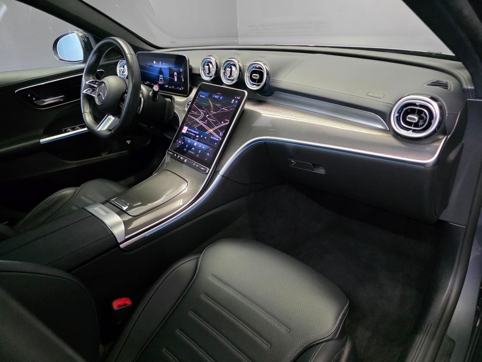 Mercedes-Benz C 220d 4MATIC AMG - foto 11