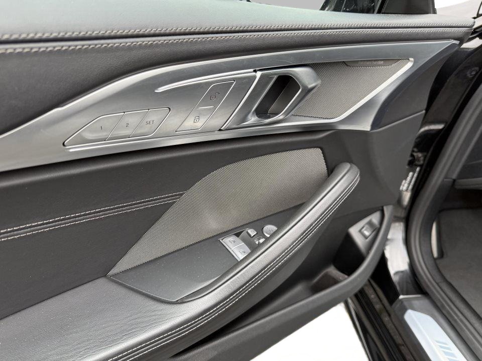 BMW Seria 8 M850i xDrive Coupe - foto 14
