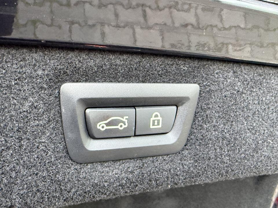 BMW Seria 8 M850i xDrive Coupe - foto 16