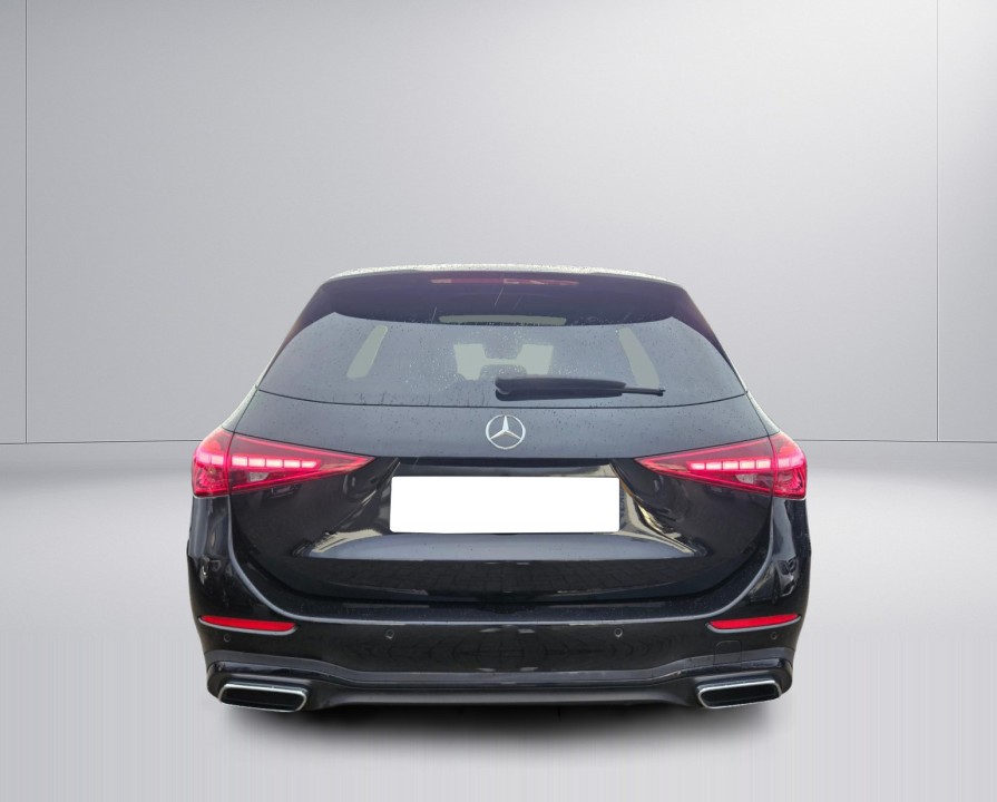 Mercedes-Benz C 300 4MATIC AMG (3)