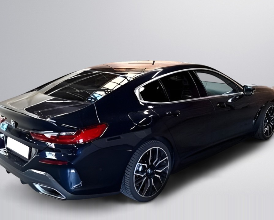 BMW Seria 8 840d xDrive Gran Coupe M-Sport (2)