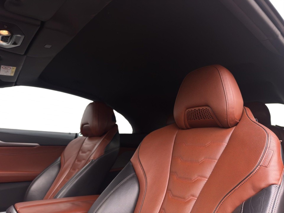 BMW Seria 8 M850i xDrive Cabrio - foto 9