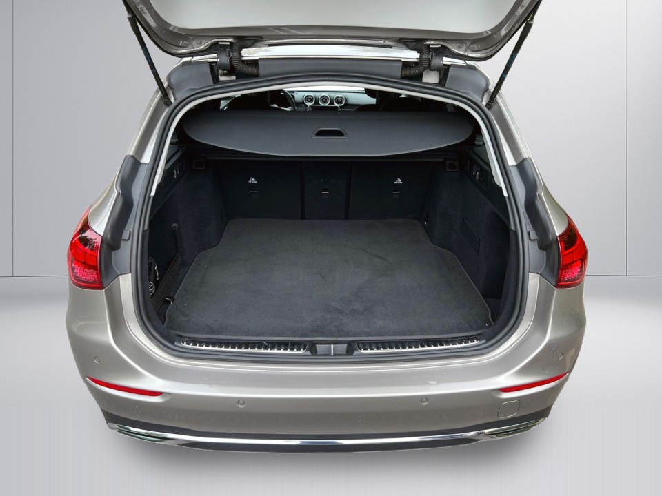 Mercedes-Benz C 300 - foto 18