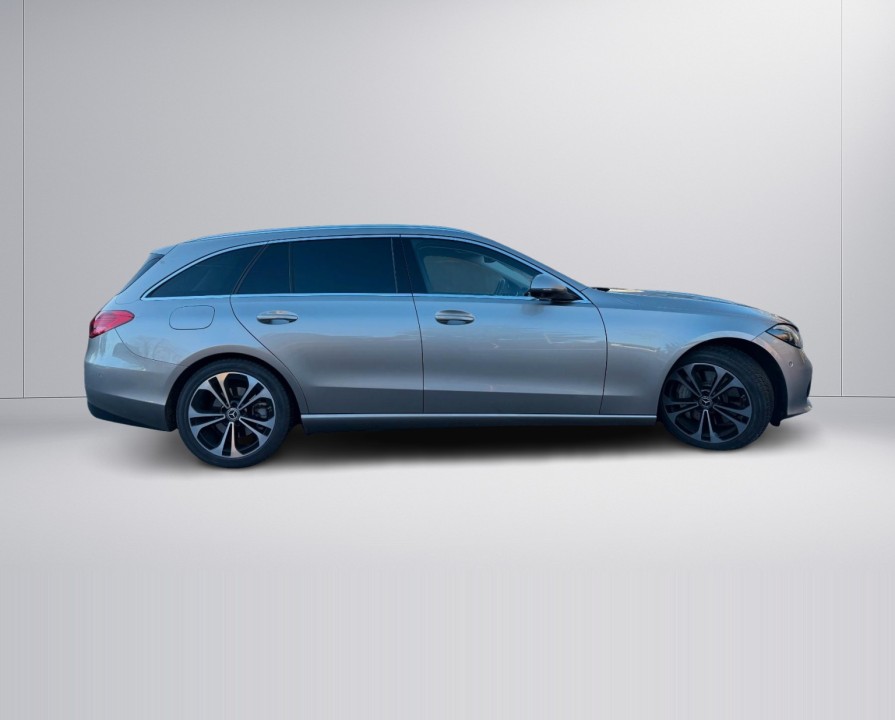 Mercedes-Benz C 300 (2)