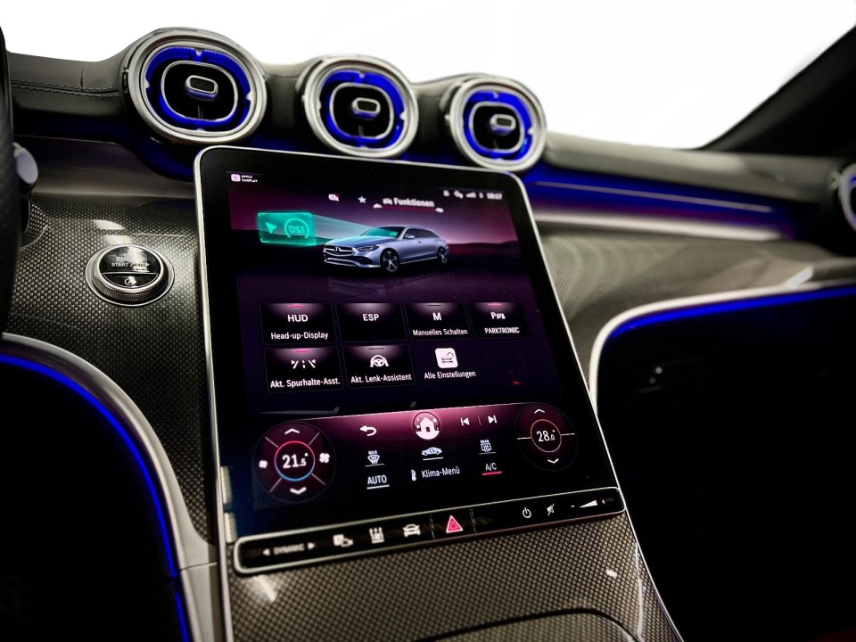 Mercedes-Benz C 300d AMG - foto 22